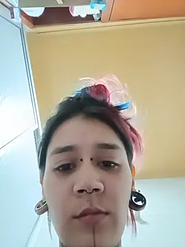 הופעת וובקאם של SharonSalazar