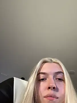 Rainsworld420's Live XXX Chat