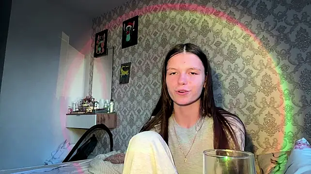 MaryleeOchsner Chat XXX live