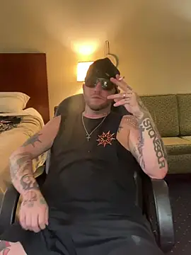 Livingpuddle Live XXX-Chat