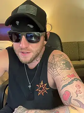 Livingpuddle's Live XXX Chat
