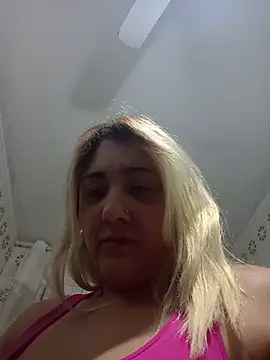 Chat +18 de Manuzinha2209 ao vivo