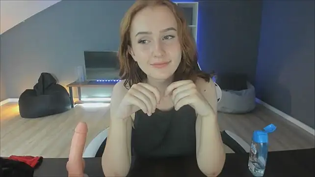 Ari_mon's Live XXX Chat