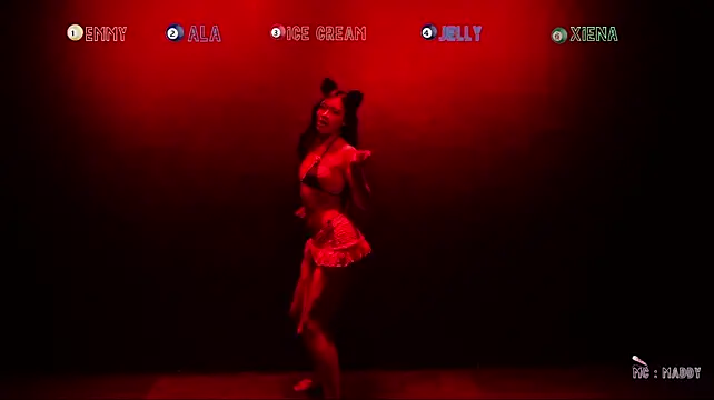 XXX chat uživo modela Moon-Velvet