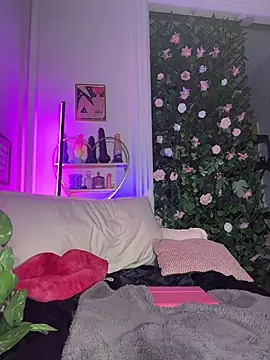 Chat +18 de quinnmariexo ao vivo