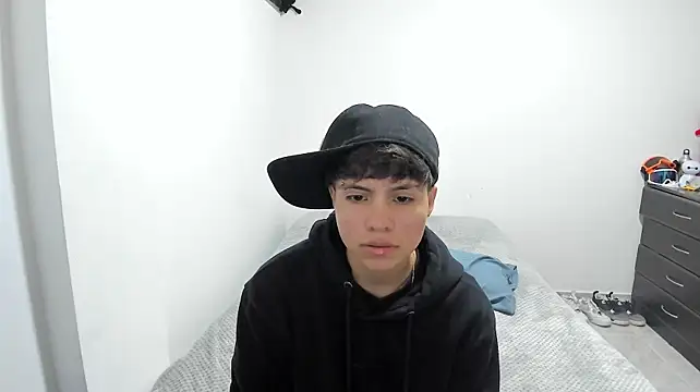 Bruno_Cruzz Live XXX-Chat