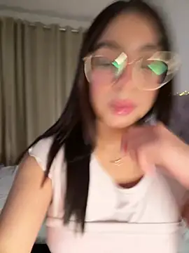 Samantha_e2 Obrolan Langsung XXX