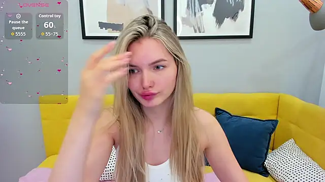 EvelineAmore's Live XXX Chat