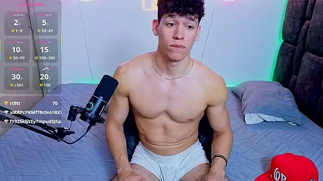 Luke_Muscle Live XXX-Chat