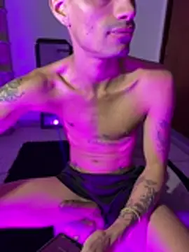 Limitless_boyのライブXXXチャット