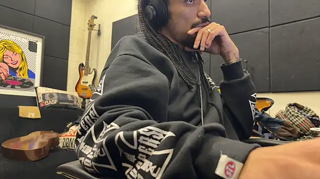 FavelaDaddyCum's Live XXX Chat
