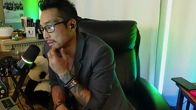 Chat XXX en directo de Ghost11_11
