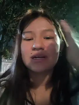 XXX chat uživo modela Bathory777