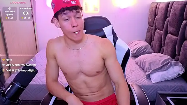 แชท XXX สดของ Luke_Muscle