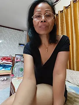 Mama_Eva_1 Live XXX-Chat