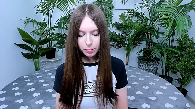 dark_k1tty élő XXX-chatje