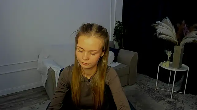 Chat +18 de MidnighteAura ao vivo