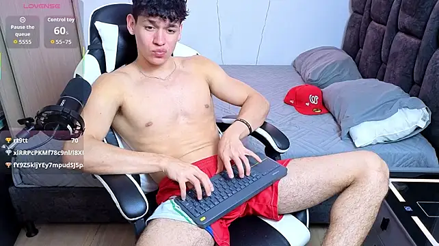 Czat XXX na żywo – Luke_Muscle