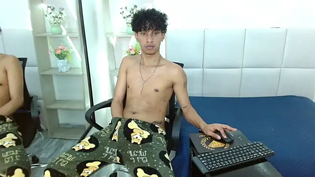 BlakeSttone 라이브 XXX 채팅