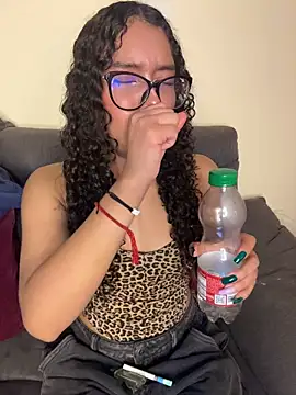XXX chat uživo modela Bunny-firee
