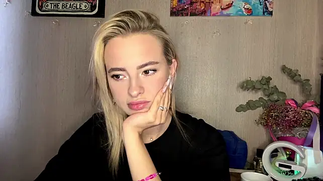 XXX chat uživo modela RochelleBartenfield