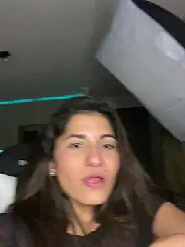 AlejandraMilano's Live XXX Chat
