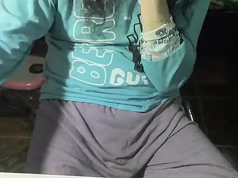 XXX chat uživo modela OreCam