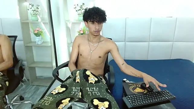 BlakeSttone 라이브 XXX 채팅