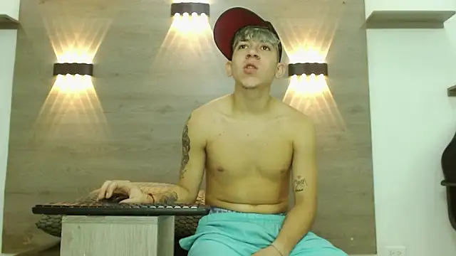 XXX chat uživo modela Gaeliitto