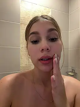 Nikii__ – Naživo XXX chat