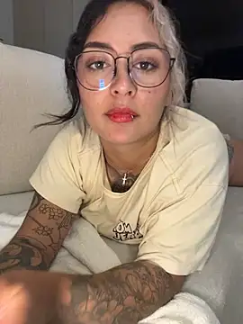 Rae_Lil_White Chat XXX in diretta