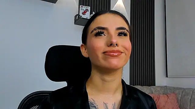 isabella_hv's Live XXX Chat