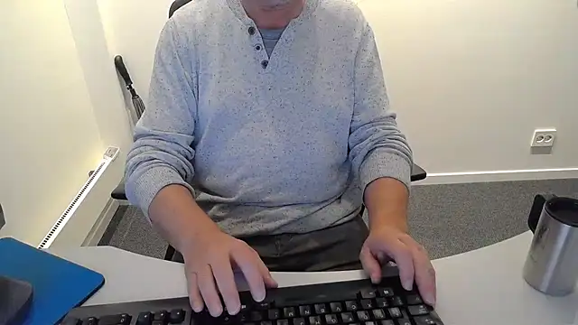 XXX chat uživo modela Buggemann