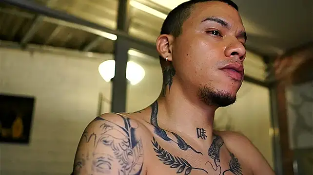 XXX chat uživo modela AlphaMasterXxx