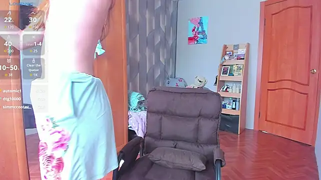 Tiny_Kiss Live XXX-chat