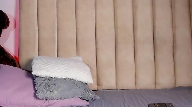 gemma_19_'s Live XXX Chat