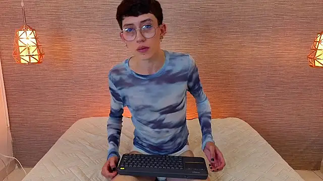 SweetDareX élő XXX-chatje