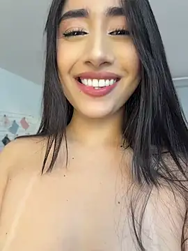 IvonneOwenのライブXXXチャット