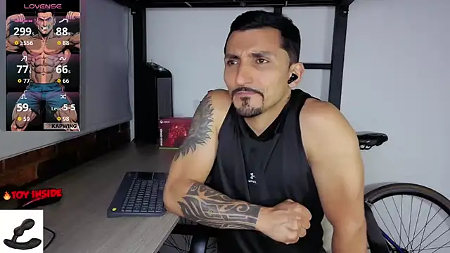 Chat XXX ao vivo de Marck_Muscle