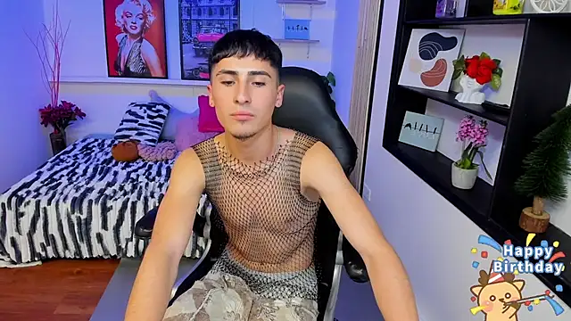 Benji23_ élő XXX-chatje