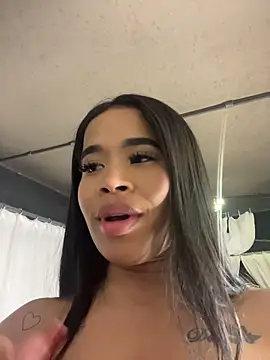 XXX chat uživo modela EmmaExoticaXXX