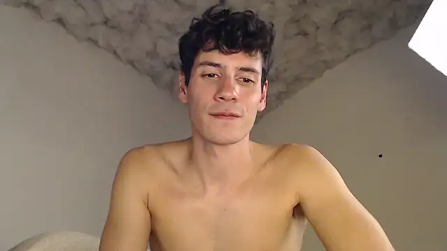 andrestorres20 Live XXX Chat