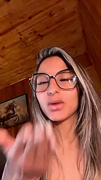 Онлайн чат XXX AliceStone19