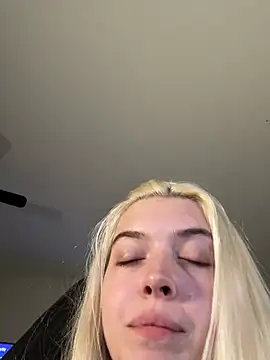 Rainsworld420's Live XXX Chat