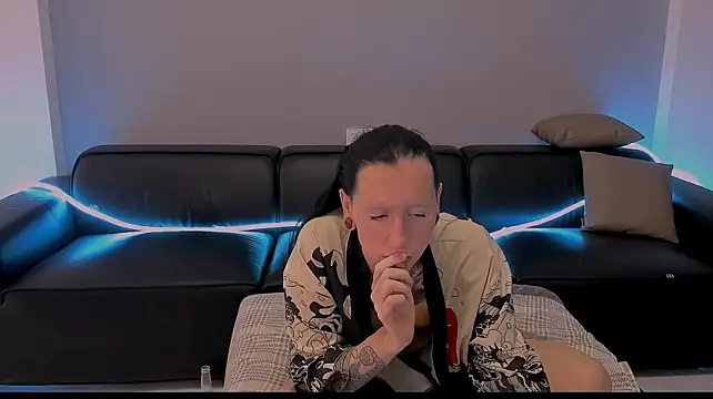 ivo_blake Chat XXX in diretta