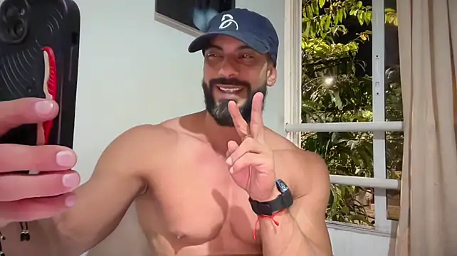 romeolovedark's Live XXX Chat