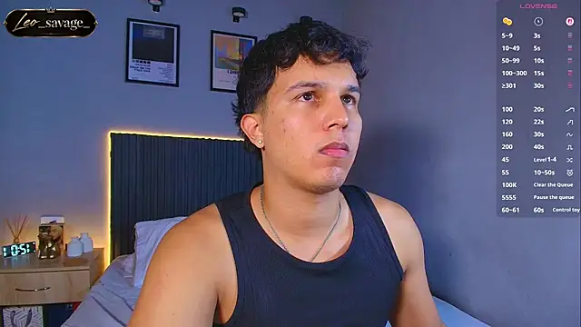 Leo_Savage_ Adlı Modelin Canlı XXX Sohbeti