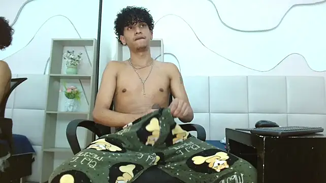 Chat +18 de BlakeSttone ao vivo