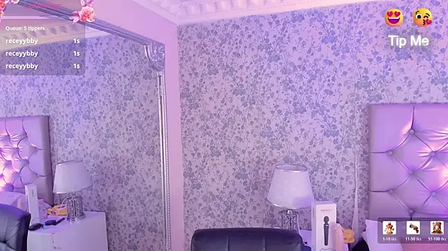 SkylerBloomm's Live XXX Chat