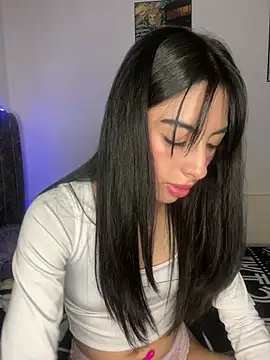 junorise23's Live XXX Chat
